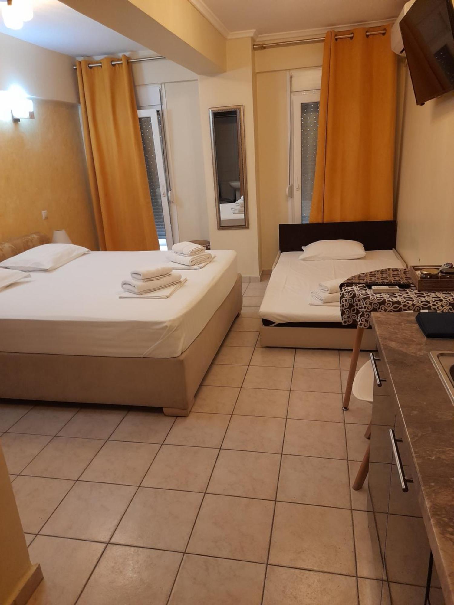 Manina Seaside Apartment Szaloniki Kültér fotó
